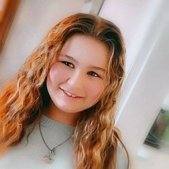 Meet your Posher, Cheyenne - Picture 1 of 1